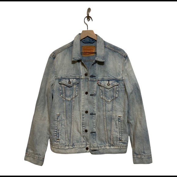 Levi’s Denim Trucker’s Jean Jacket Size Medium